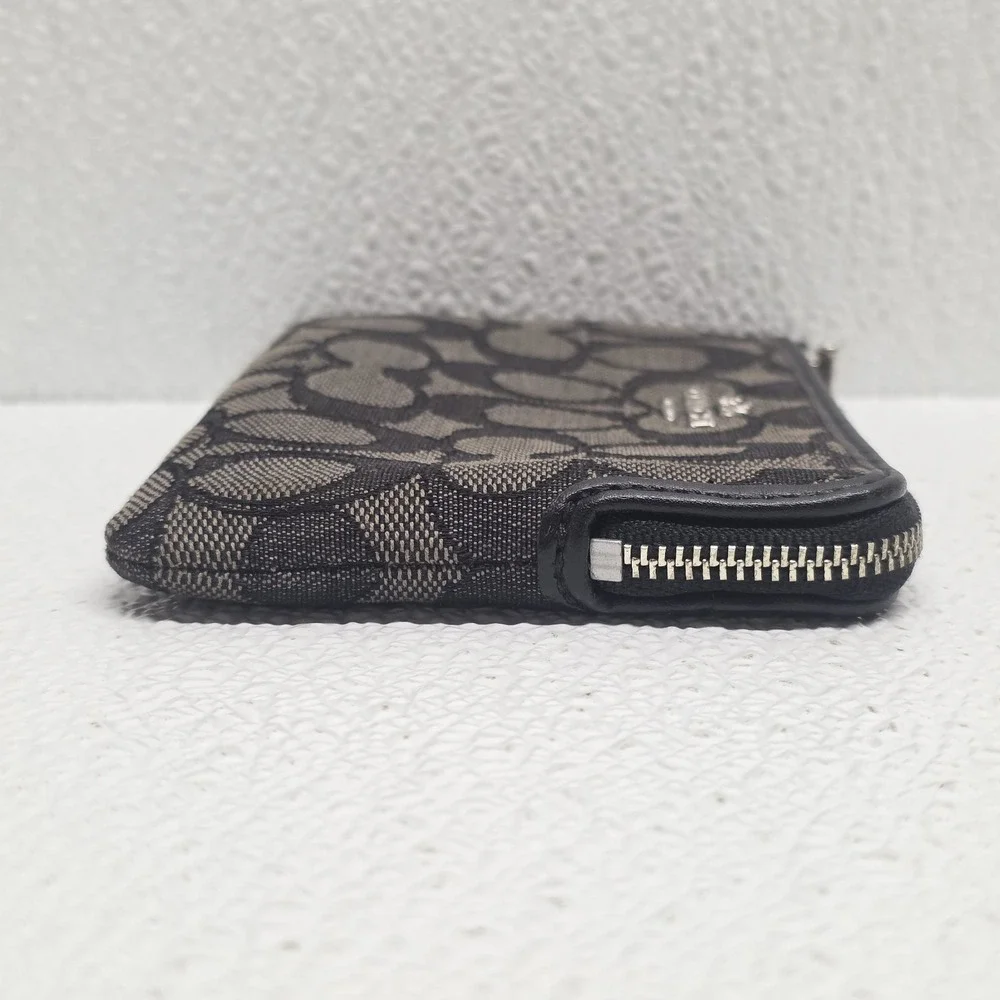 Coach Corner Zip Wristlet Wallet Black Smoke Silver F58033 - Read